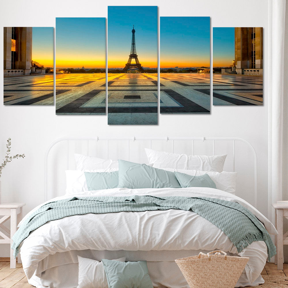 Sunrise in paris