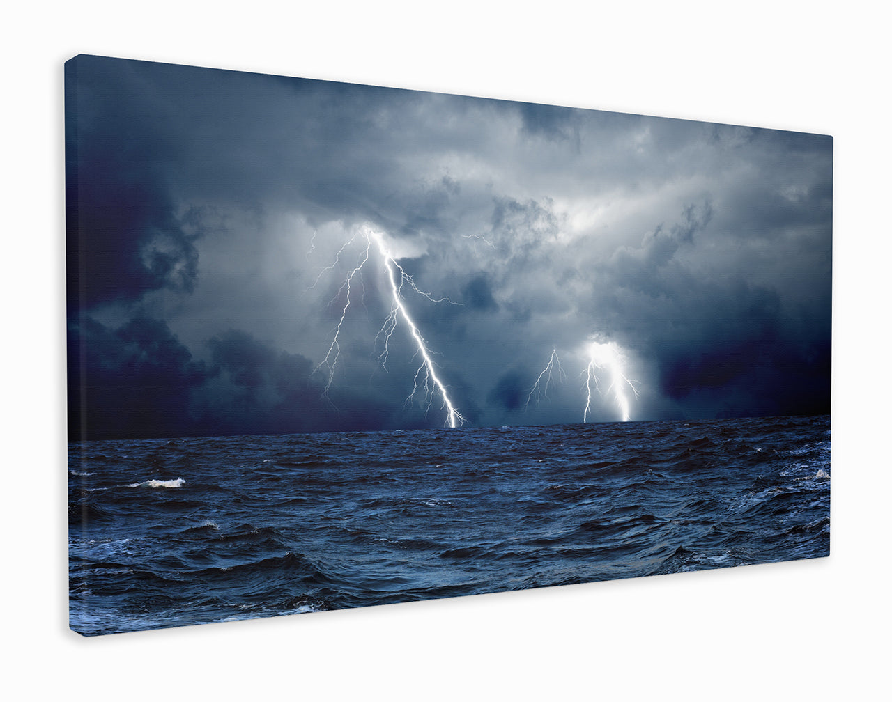 Frightful fork lightening at sea