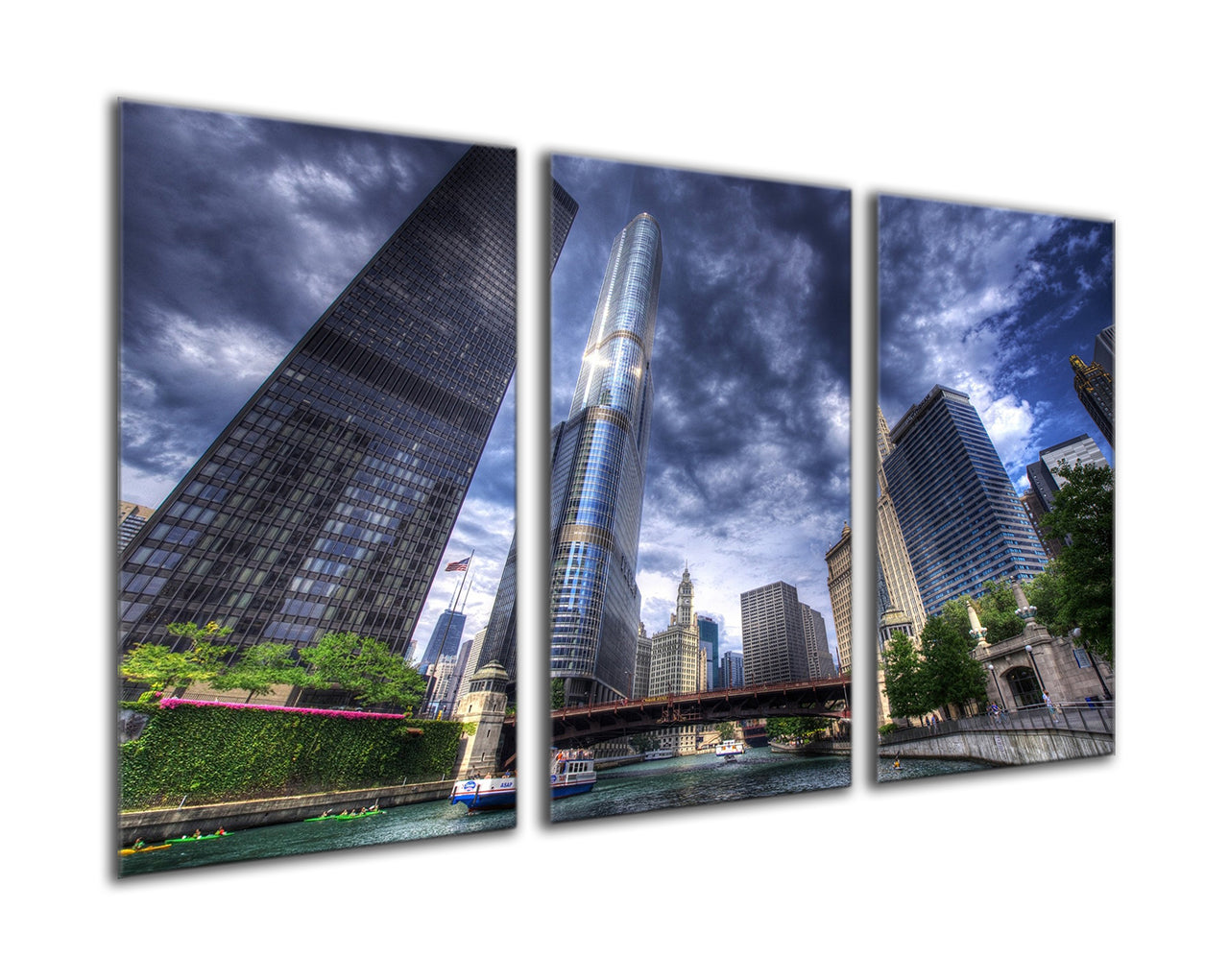 Chicago Skyline and river