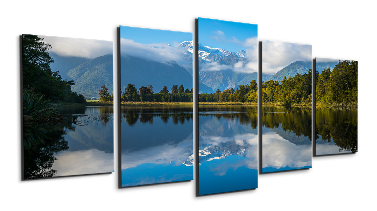 New Zealand, Mirror Lakes