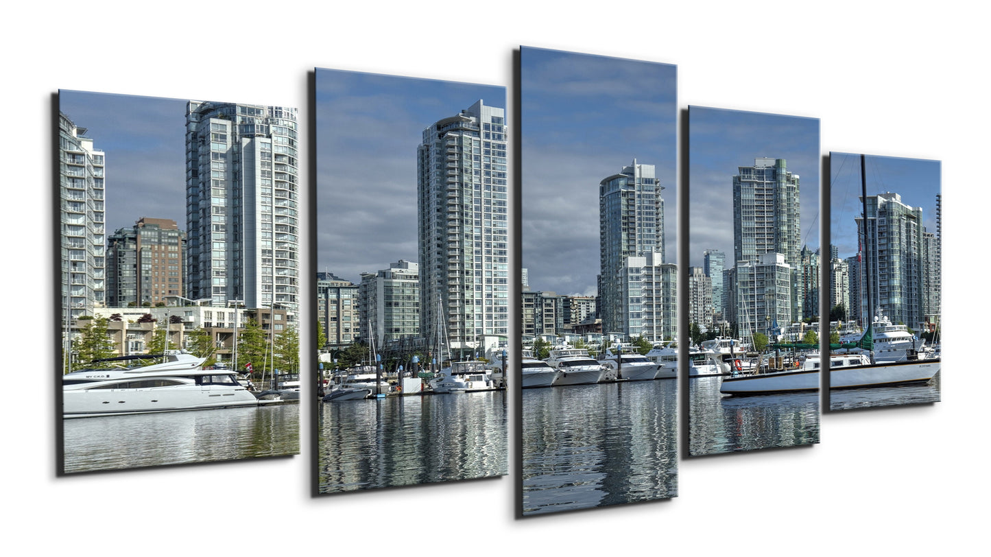 Vancouver  harbour daytime